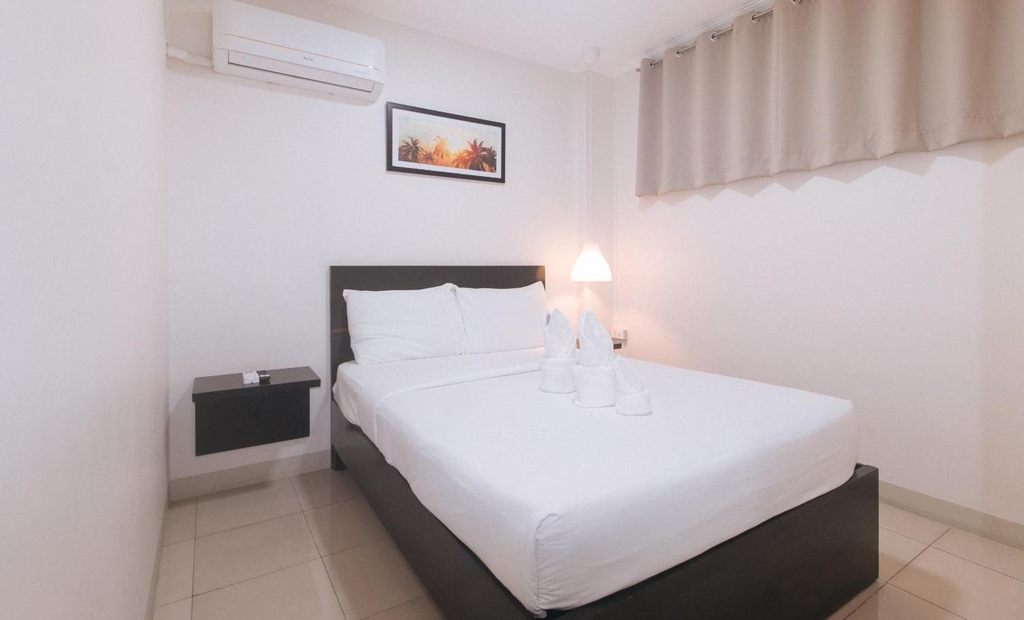 Urbanview At Evangelista Street Makati Makati City Eksteriør bilde
